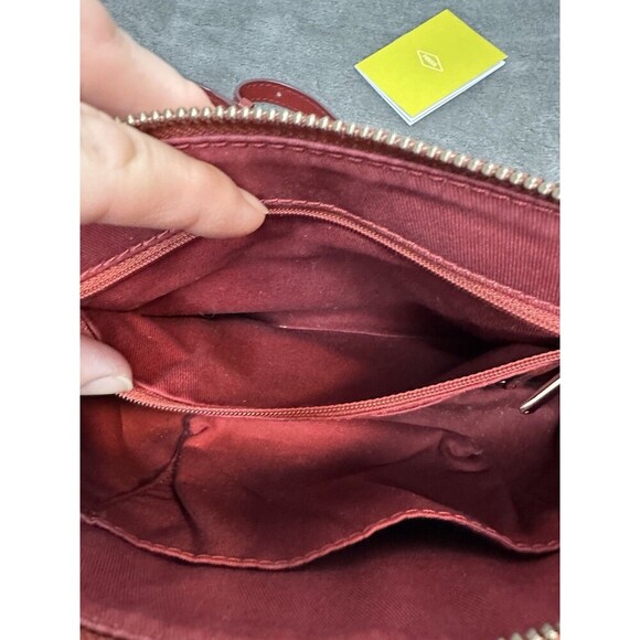 Fossil Red Leather Credit Card Slots Zipper Closure Crossbody Bag - Picture 10 of 16